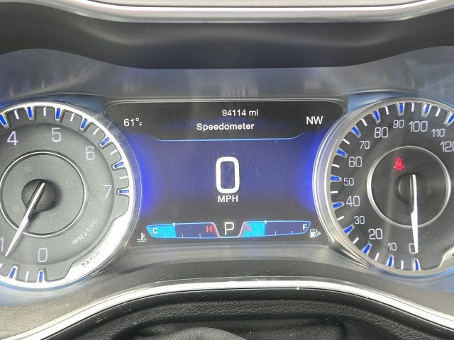 2016 Chrysler 200 C