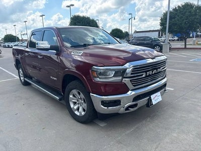 2020 RAM 1500 Laramie Crew Cab 4x4 5'7" Box