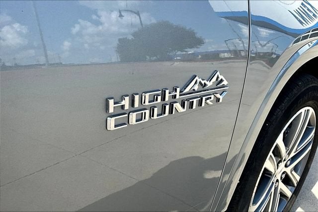 2023 Chevrolet Traverse High Country