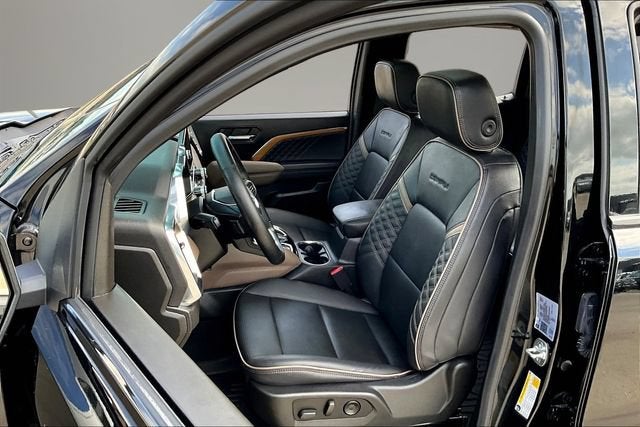2024 GMC Canyon Denali