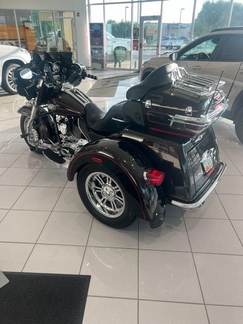2011 Harley-Davidson Tri Glide Ultra Classic Base