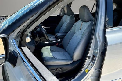 2022 Toyota Highlander Hybrid XLE Bronze Edition