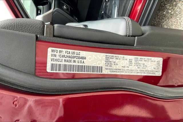 2023 Jeep Grand Cherokee Laredo 4x4