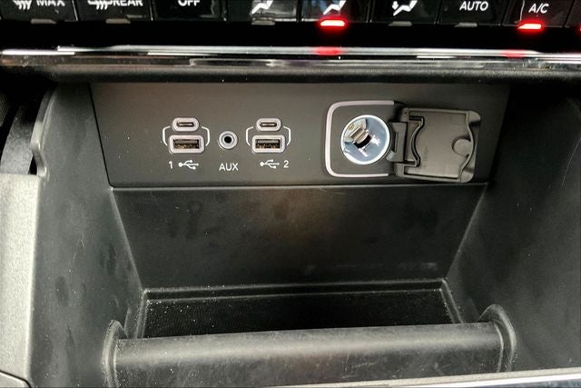 2025 Jeep Grand Cherokee Laredo X 4x4