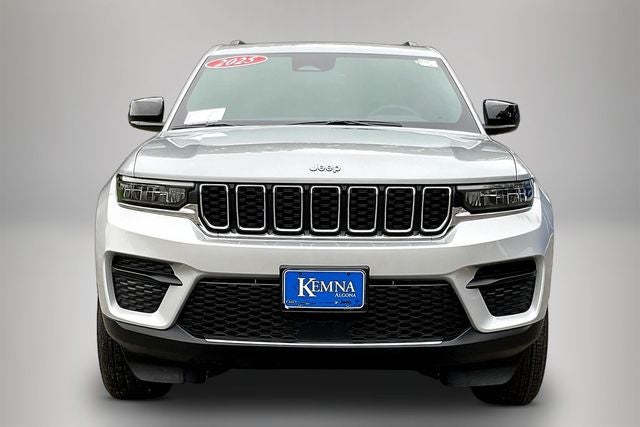 2025 Jeep Grand Cherokee Laredo X 4x4