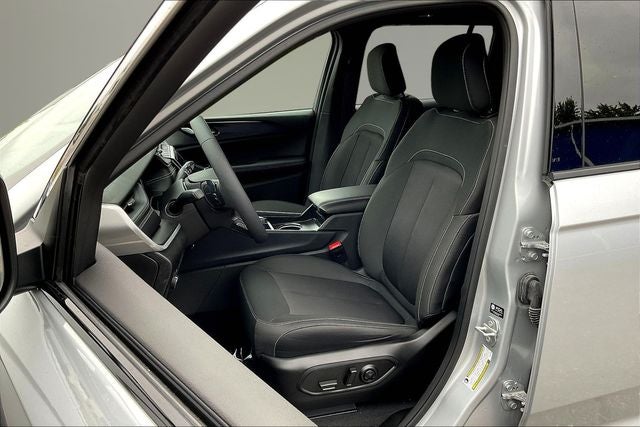 2025 Jeep Grand Cherokee Laredo X 4x4