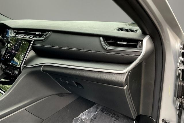 2025 Jeep Grand Cherokee Laredo X 4x4