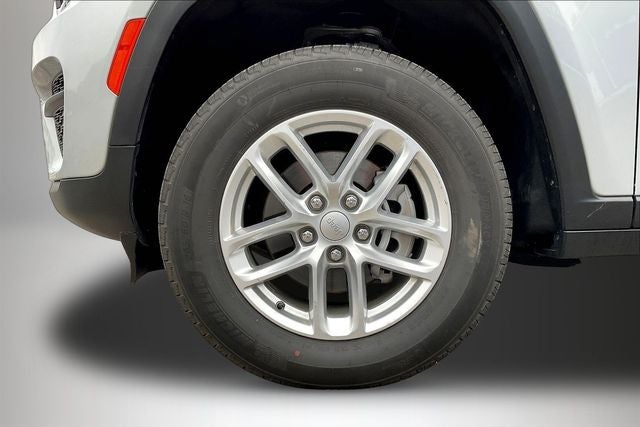 2025 Jeep Grand Cherokee Laredo X 4x4
