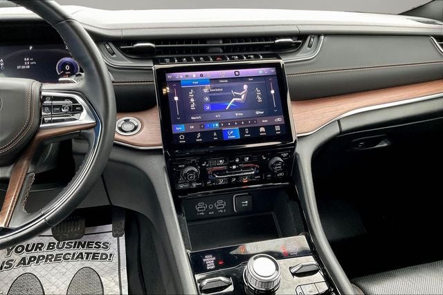 2022 Jeep Grand Cherokee Summit 4x4