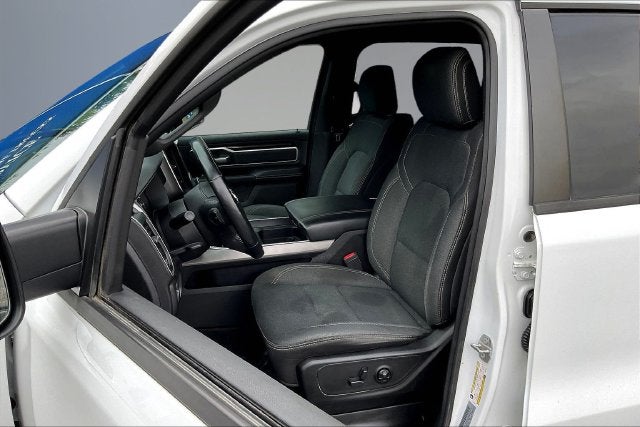 2020 RAM 1500 Big Horn Crew Cab 4x4 5'7' Box