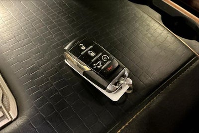 2020 RAM 1500 Laramie Longhorn Crew Cab 4x4 5'7' Box