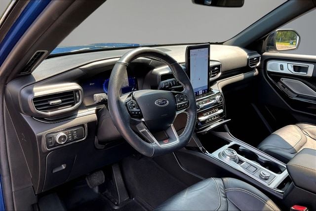 2022 Ford Explorer ST - Photo 17