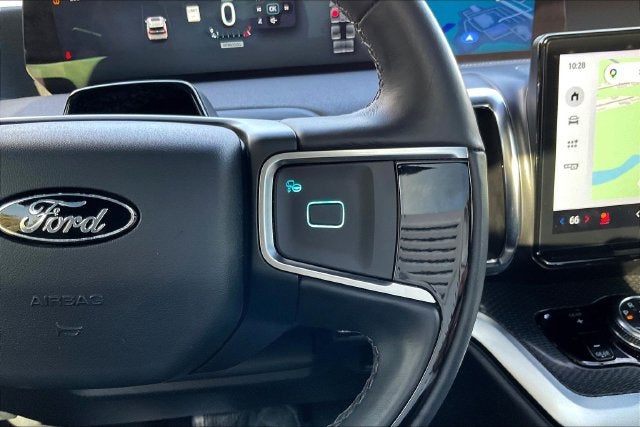 2025 Ford Expedition Platinum - Photo 14