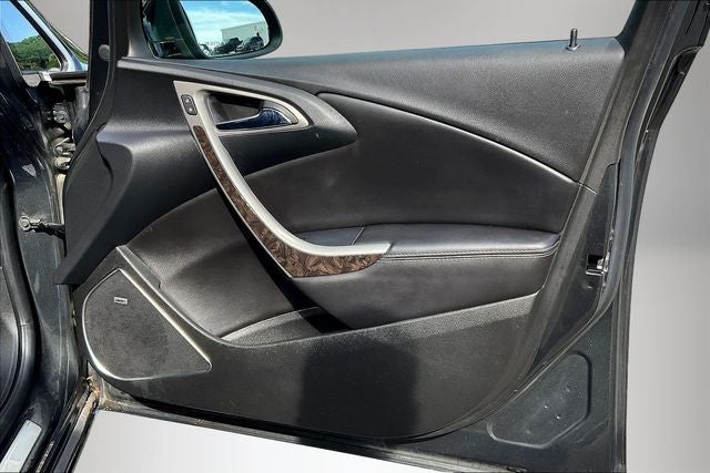 2014 Buick Verano Leather Group