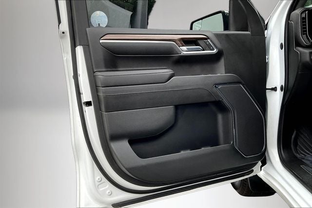 2023 Chevrolet Silverado 1500 4WD Double Cab Standard Bed LT