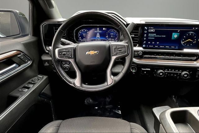 2023 Chevrolet Silverado 1500 4WD Double Cab Standard Bed LT