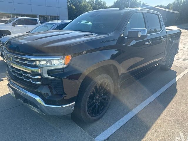2023 Chevrolet Silverado 1500 4WD Crew Cab Short Bed LTZ