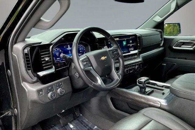 2023 Chevrolet Silverado 1500 4WD Crew Cab Short Bed LTZ