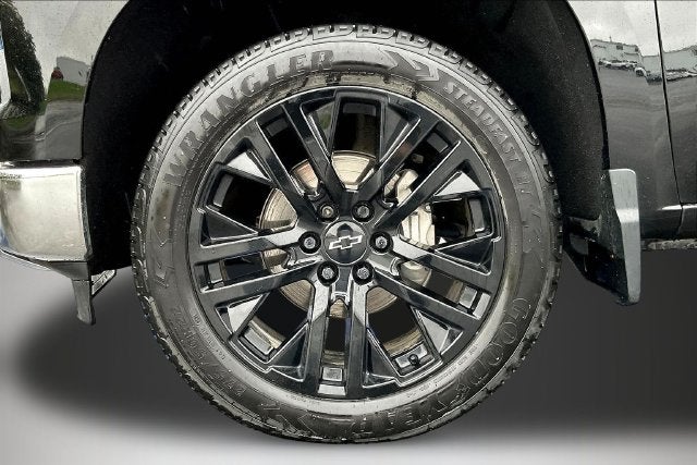 2023 Chevrolet Silverado 1500 4WD Crew Cab Short Bed LTZ