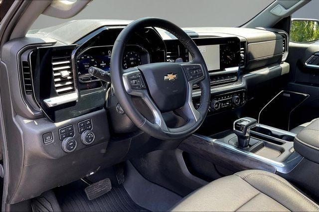 2024 Chevrolet Silverado 1500 4WD Crew Cab Short Bed LTZ
