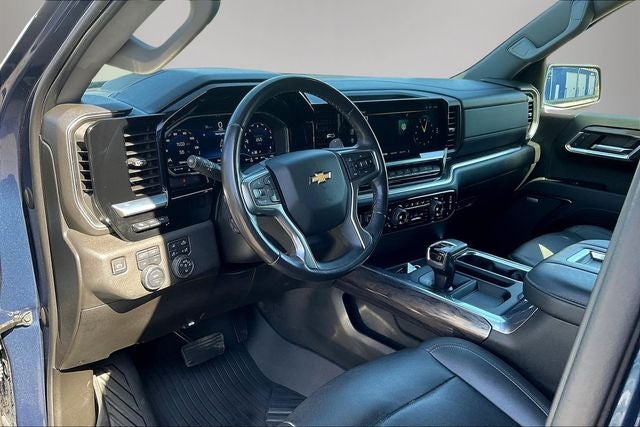 2022 Chevrolet Silverado 1500 4WD Crew Cab Short Bed LTZ