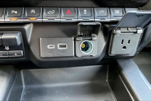 2022 Chevrolet Silverado 1500 LTD 4WD Crew Cab Short Bed LTZ