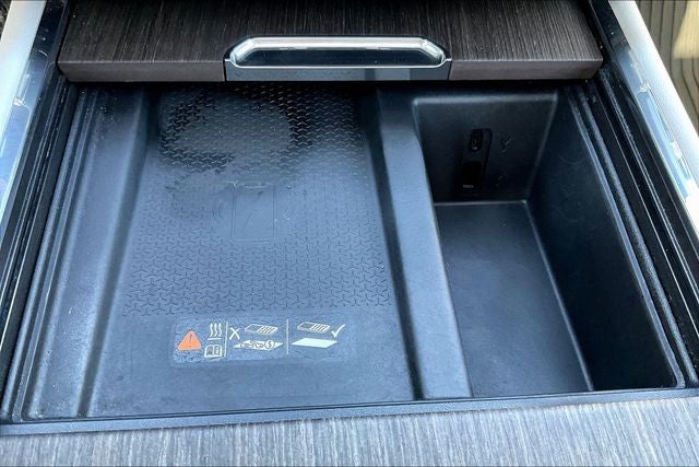 2024 GMC Acadia AWD Denali