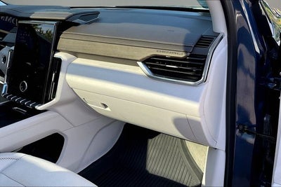 2024 GMC Acadia AWD Denali