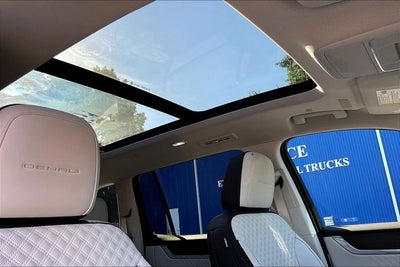 2024 GMC Acadia AWD Denali
