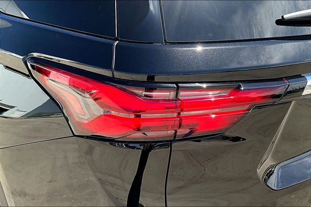 2023 Chevrolet Traverse AWD LT Leather