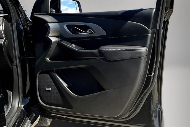 2023 Chevrolet Traverse AWD LT Leather