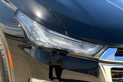 2023 Chevrolet Traverse AWD LT Leather