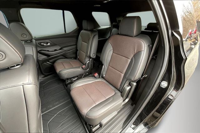 2023 Chevrolet Traverse AWD High Country