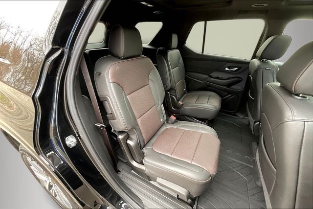 2023 Chevrolet Traverse AWD High Country