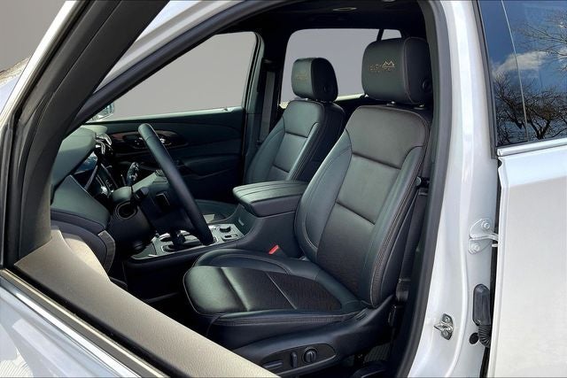 2023 Chevrolet Traverse AWD High Country