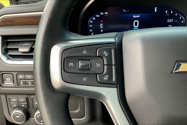 2023 Chevrolet Suburban 4WD Premier