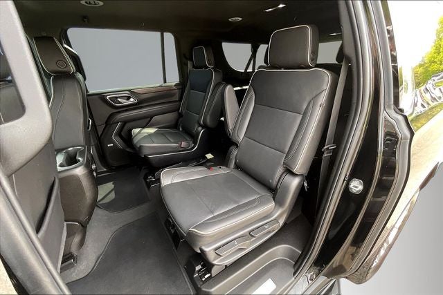 2023 Chevrolet Suburban 4WD Premier