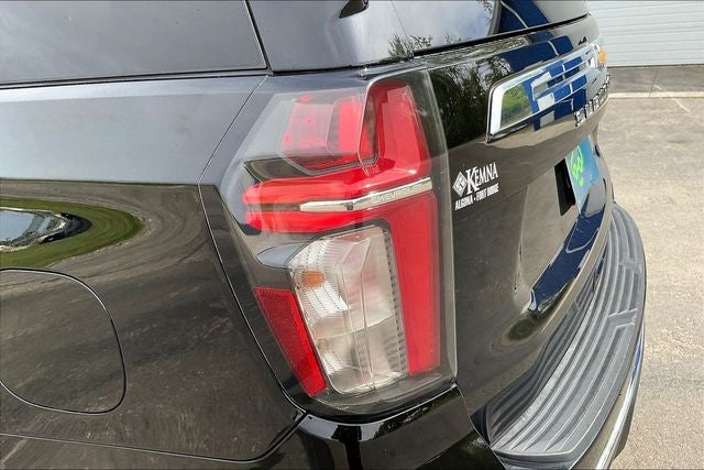 2023 Chevrolet Suburban 4WD Premier