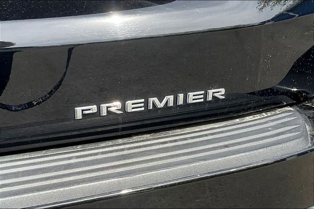 2023 Chevrolet Suburban 4WD Premier