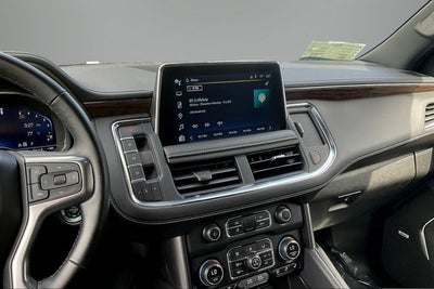 2023 Chevrolet Suburban 4WD Premier