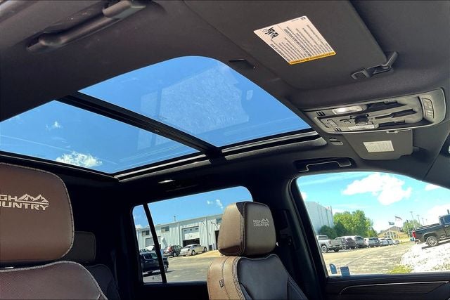 2023 Chevrolet Suburban 4WD High Country