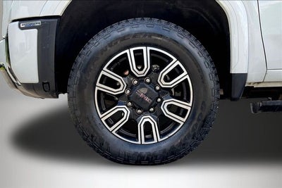 2024 GMC Sierra 2500HD 4WD Crew Cab Standard Bed AT4