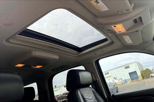 2013 Cadillac Escalade Platinum Edition