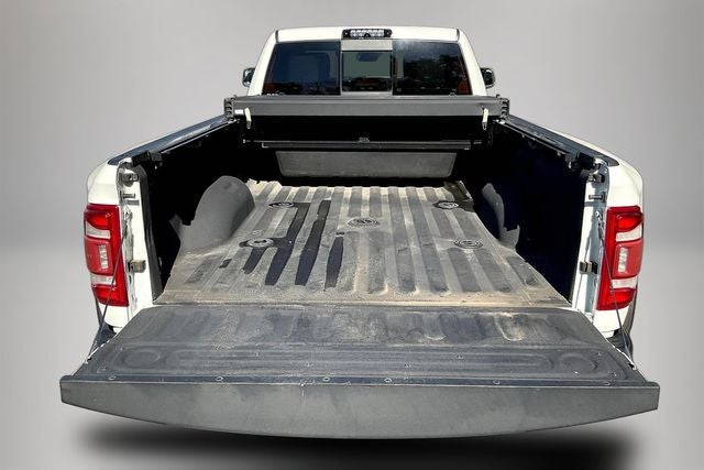 2020 RAM 3500 Laramie Longhorn Crew Cab 4x4 8' Box