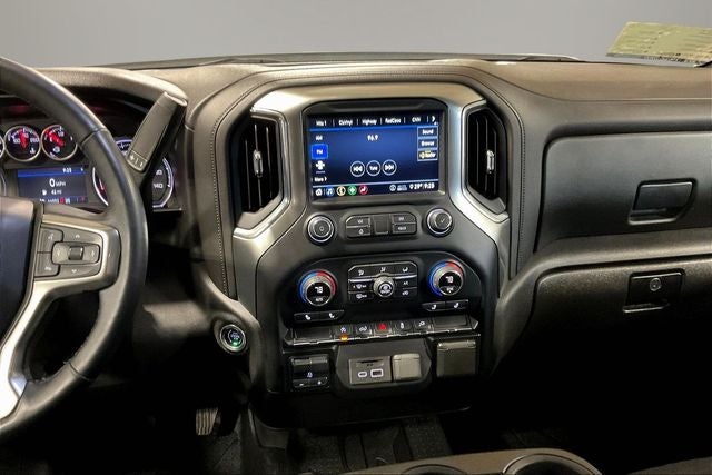 2020 Chevrolet Silverado 1500 4WD Crew Cab Short Bed LT