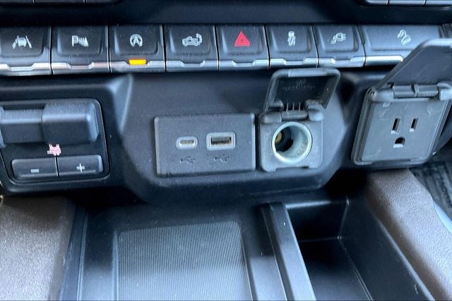 2021 Chevrolet Silverado 1500 4WD Crew Cab Short Bed LTZ