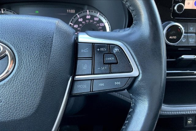 2023 Toyota Highlander Hybrid LE
