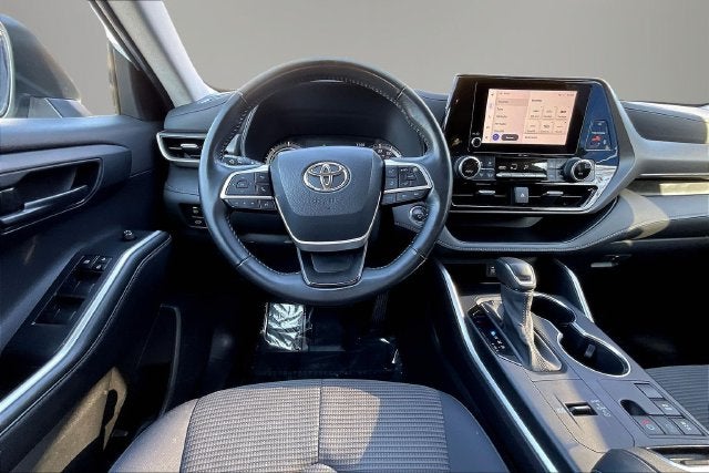 2023 Toyota Highlander Hybrid LE
