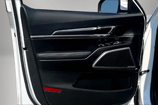 2024 Kia Telluride S - Photo 22