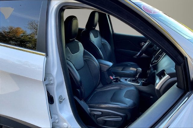 2018 Jeep Cherokee Latitude Plus - Photo 32